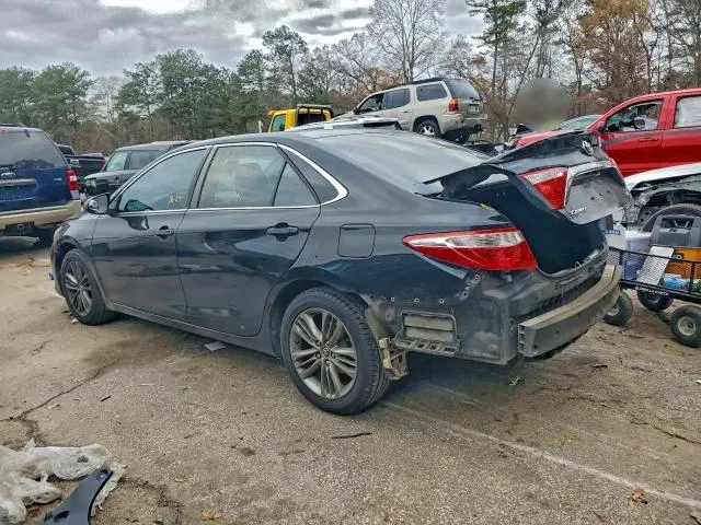 2016 TOYOTA CAMRY LE  