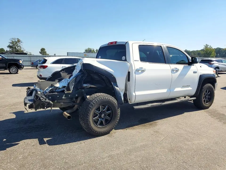 2018 TOYOTA TUNDRA CREWMAX LIMITED  