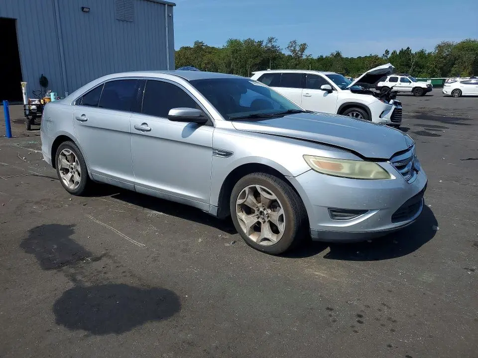 2011 FORD TAURUS SEL  