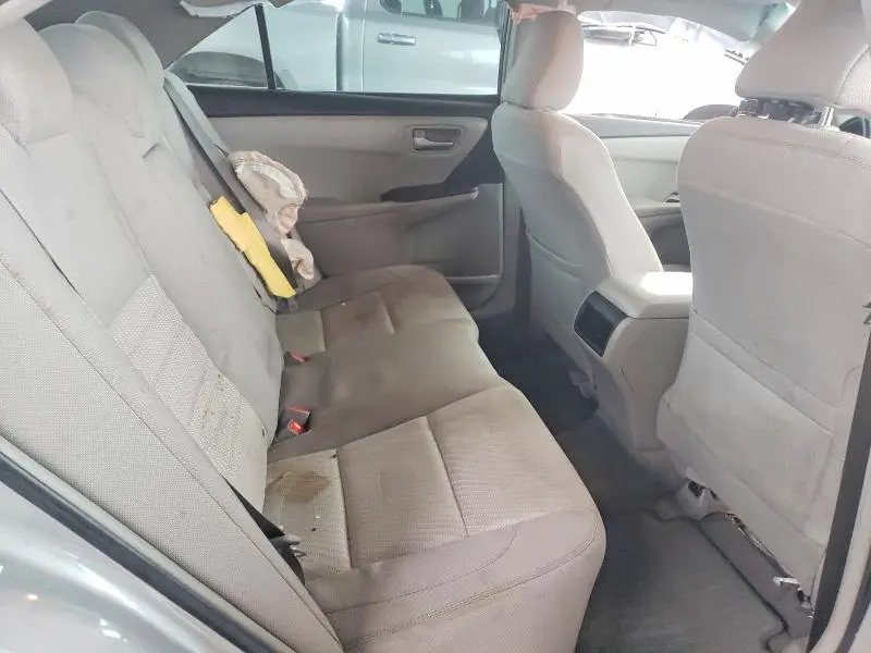 2016 TOYOTA CAMRY LE  