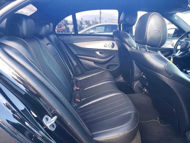 2019 MERCEDES-BENZ E 300  