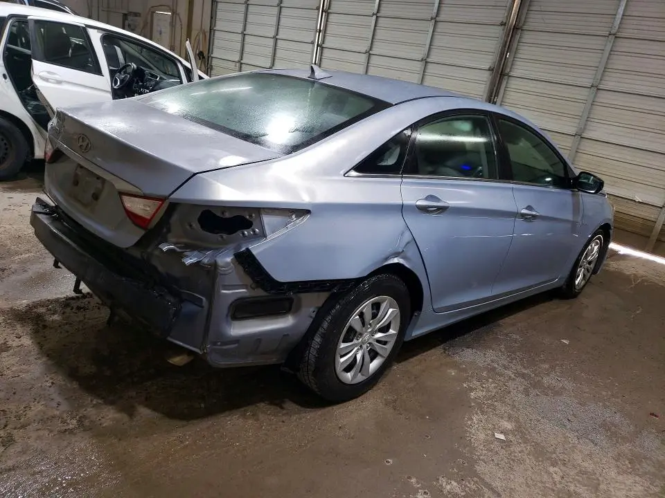 2011 HYUNDAI SONATA GLS  