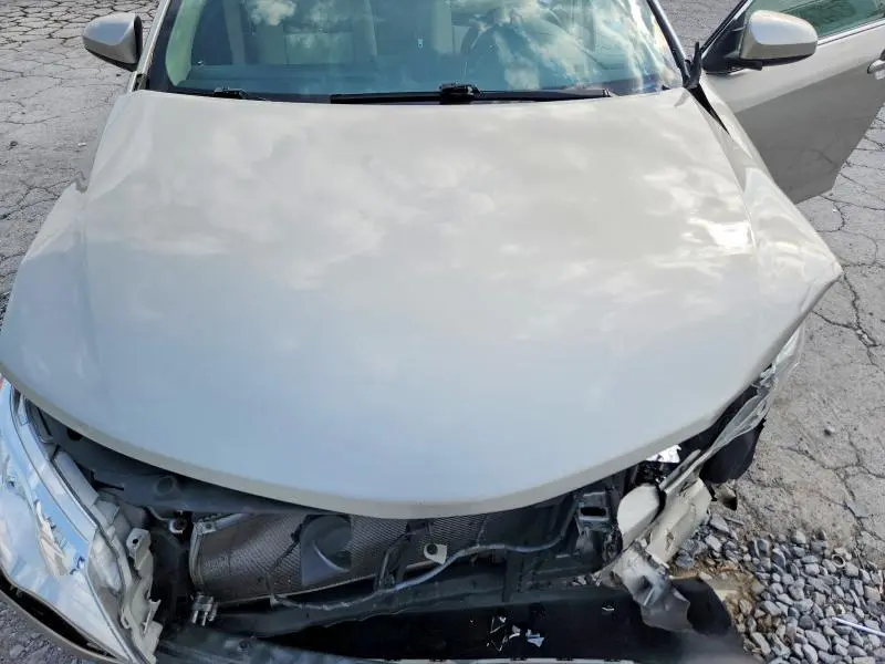 2013 TOYOTA CAMRY XLE  