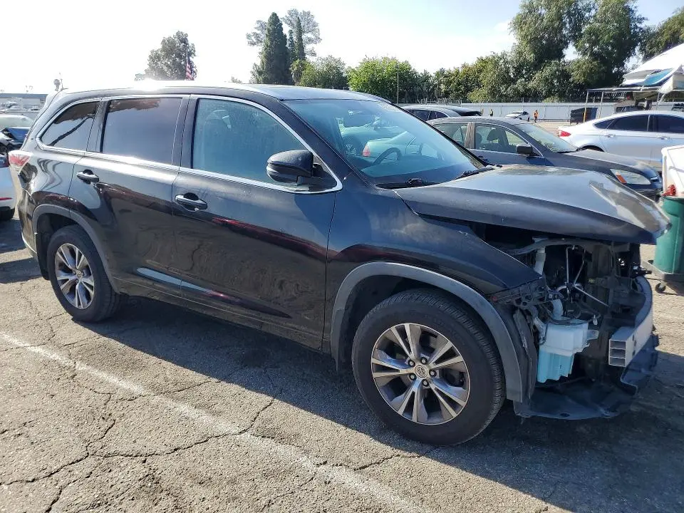 2015 TOYOTA HIGHLANDER XLE  
