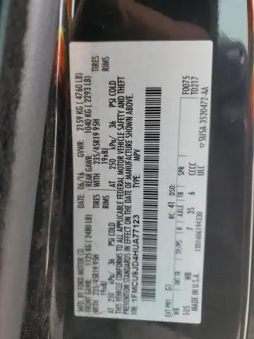 2017 FORD ESCAPE TITANIUM  