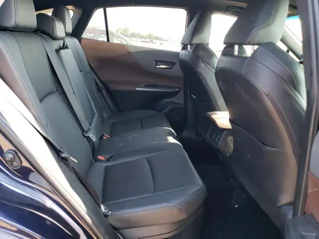 2021 TOYOTA VENZA LE  
