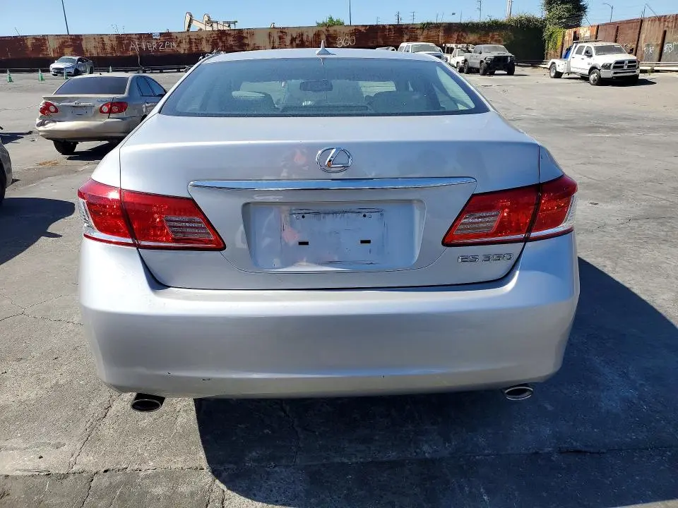 2011 LEXUS ES 350  