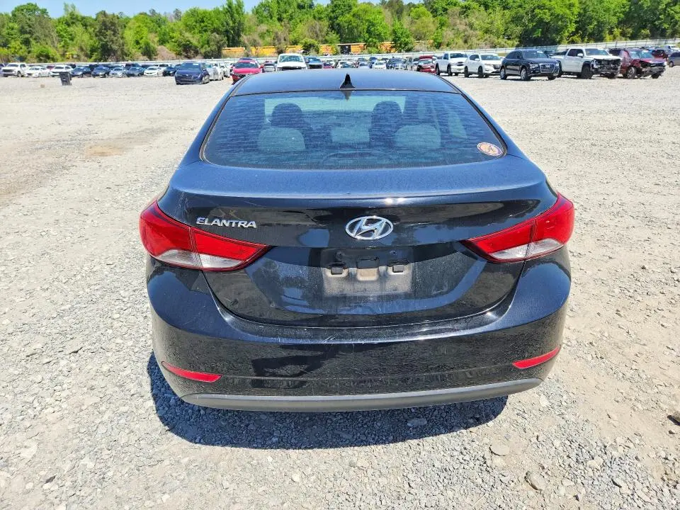 2014 HYUNDAI ELANTRA SE  