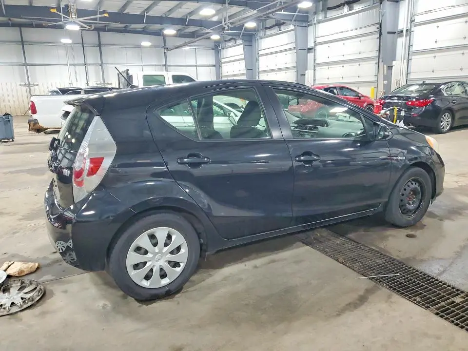 2014 TOYOTA PRIUS C TWO  