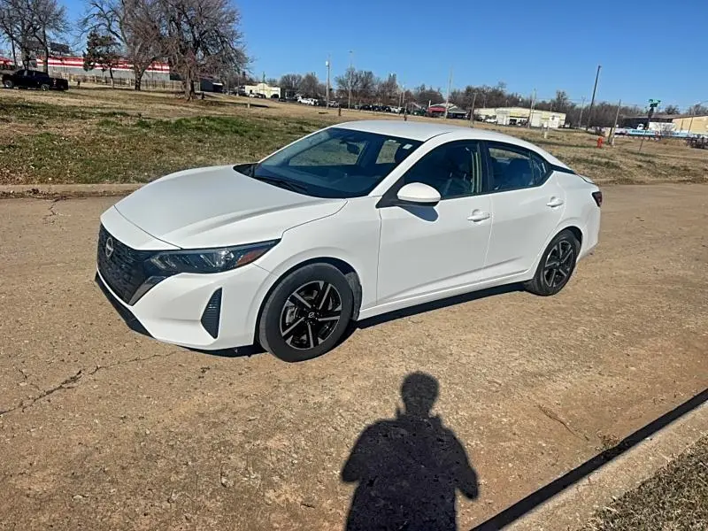 2025 NISSAN SENTRA SV  