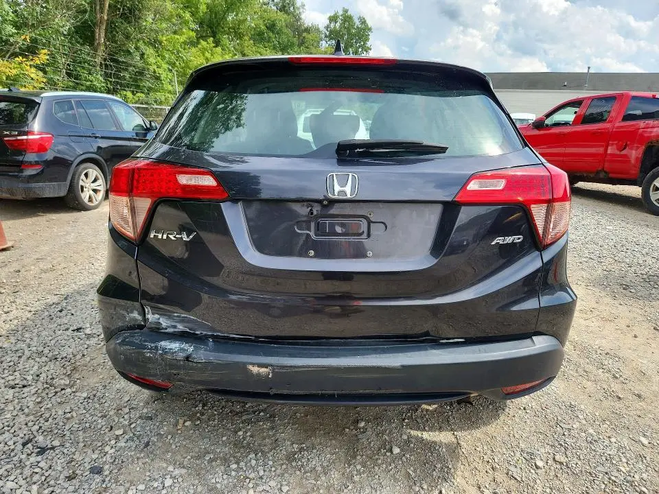 2018 HONDA HR-V LX  
