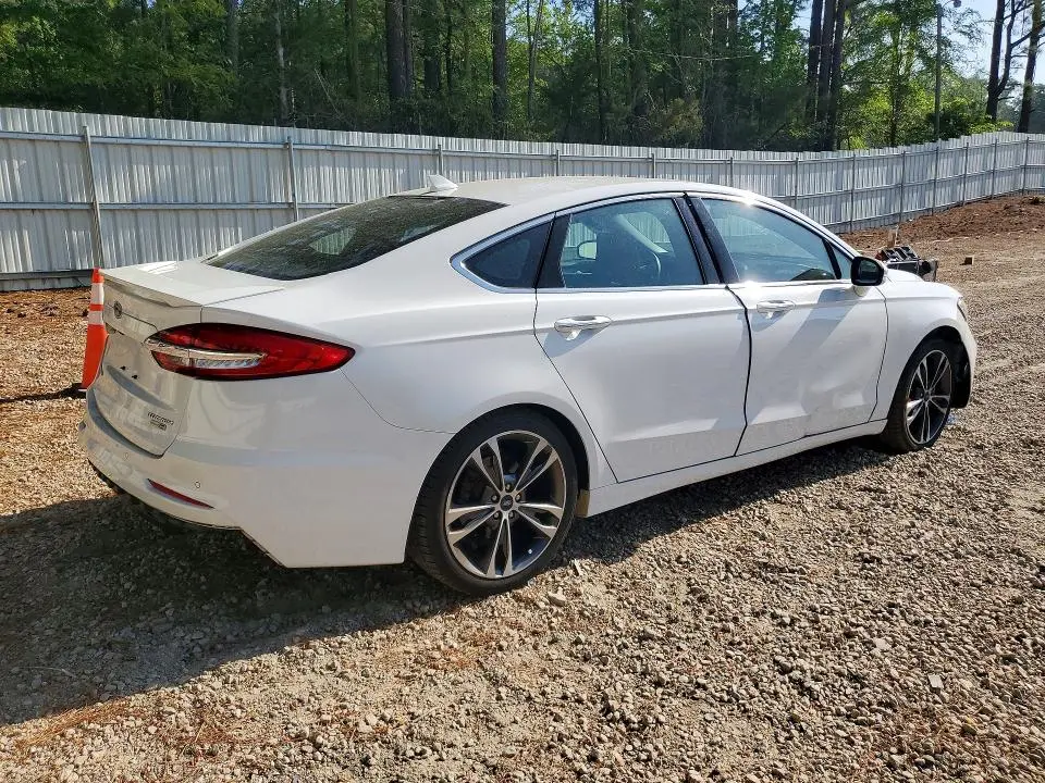 2019 FORD FUSION TITANIUM  