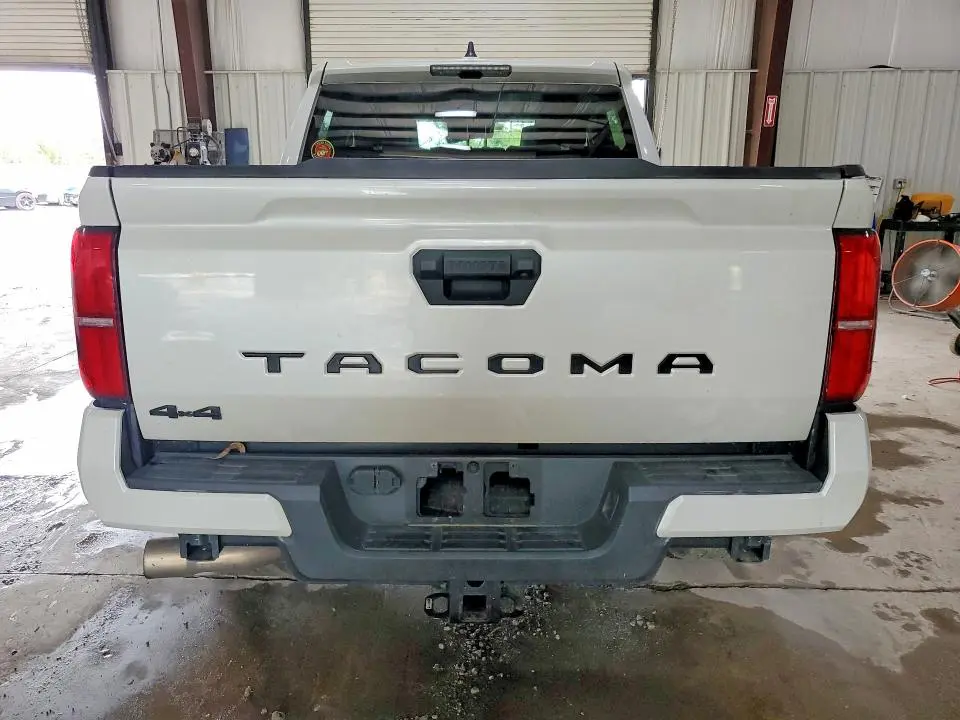2024 TOYOTA TACOMA TRD SPORT  
