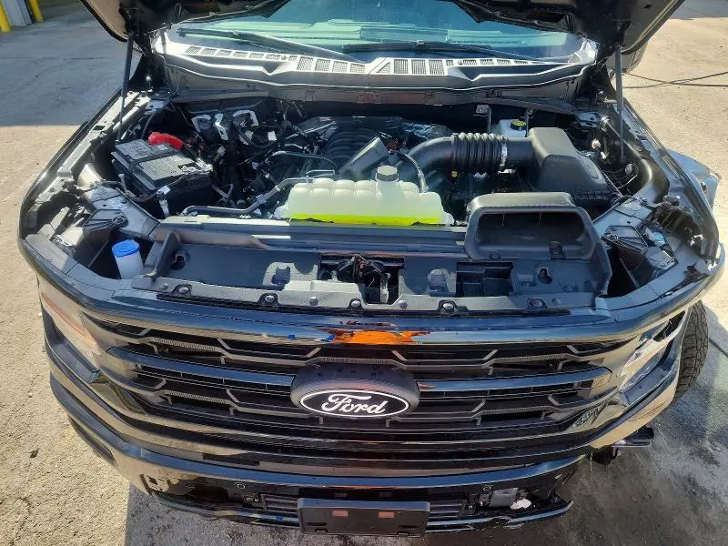 2025 FORD F150 XLT  