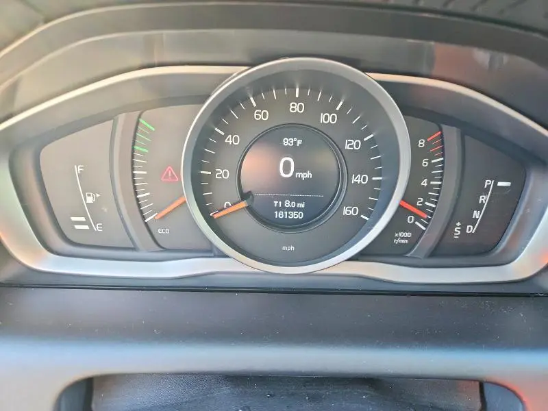 2015 VOLVO XC60 T5  