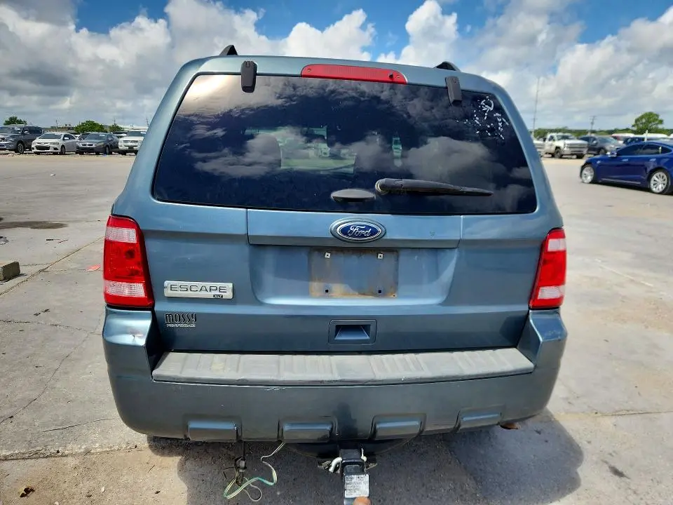 2011 FORD ESCAPE XLT  