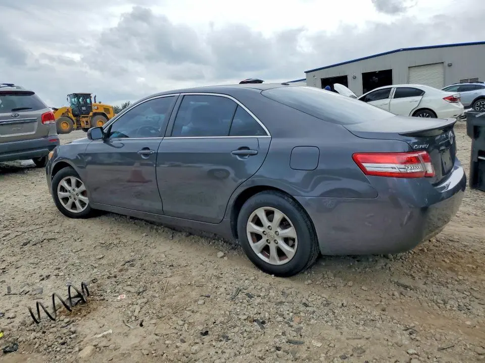 2010 TOYOTA CAMRY LE  