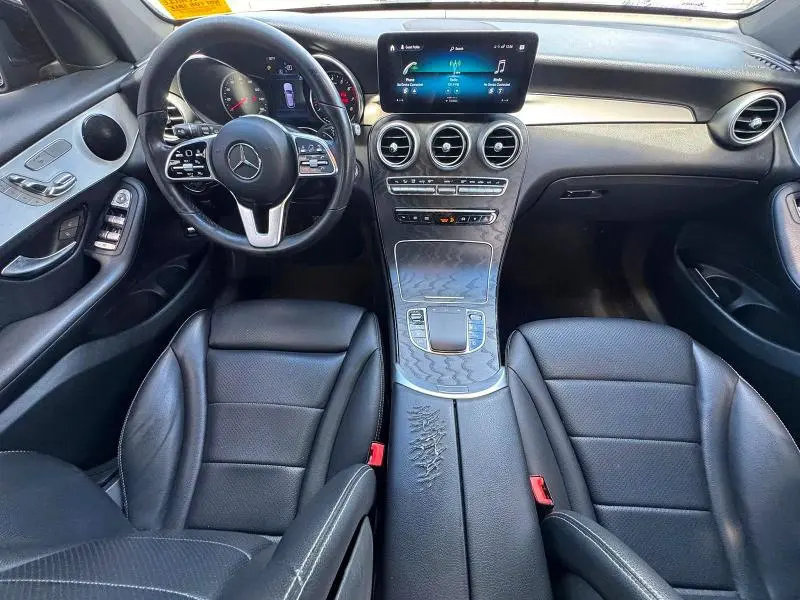 2022 MERCEDES-BENZ GLC 300  