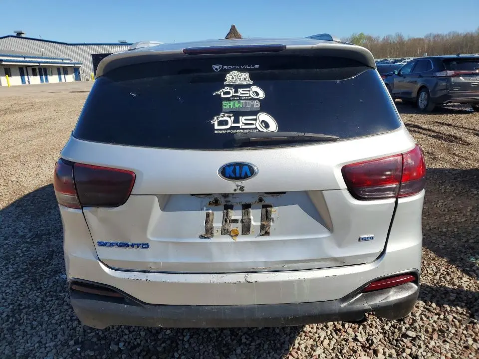 2016 KIA SORENTO LX  