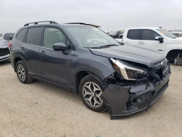 2024 SUBARU FORESTER PREMIUM  