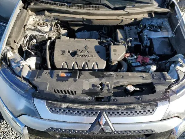 2019 MITSUBISHI OUTLANDER ES  