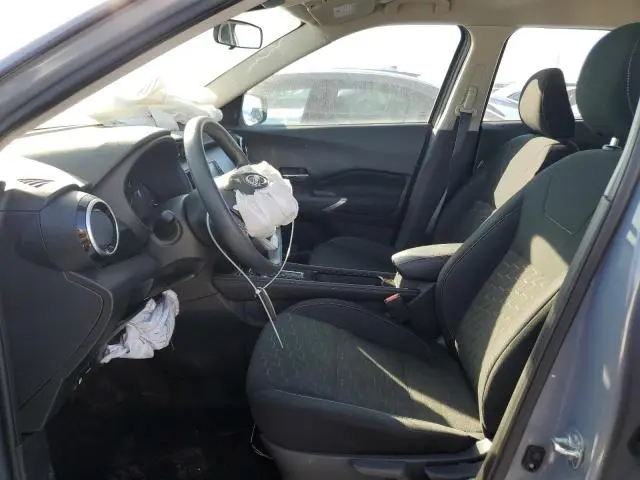 2024 NISSAN KICKS SV  