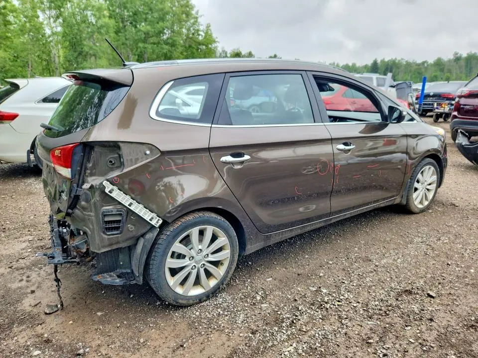 2014 KIA RONDO   