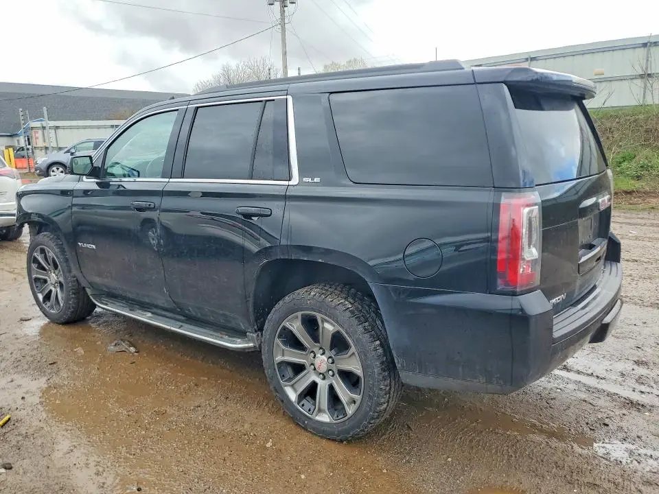 2016 GMC YUKON SLE  