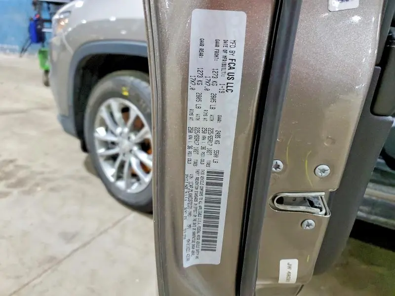 2019 JEEP CHEROKEE LATITUDE PLUS  