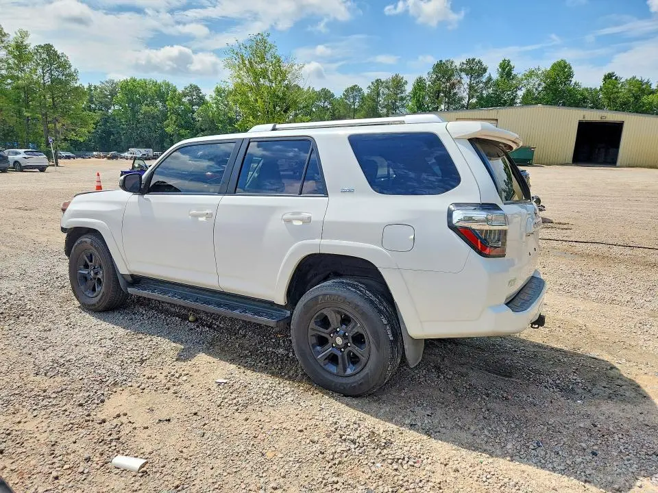 2018 TOYOTA 4RUNNER SR5  