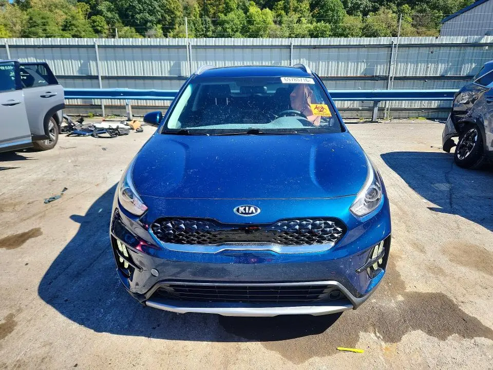 2020 KIA NIRO LX  