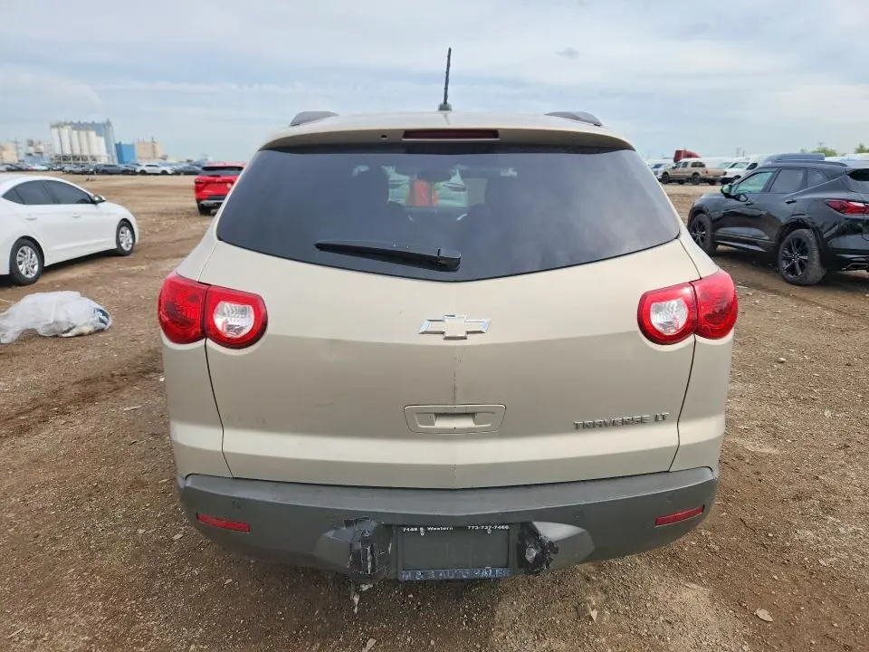 2012 CHEVROLET TRAVERSE LT  