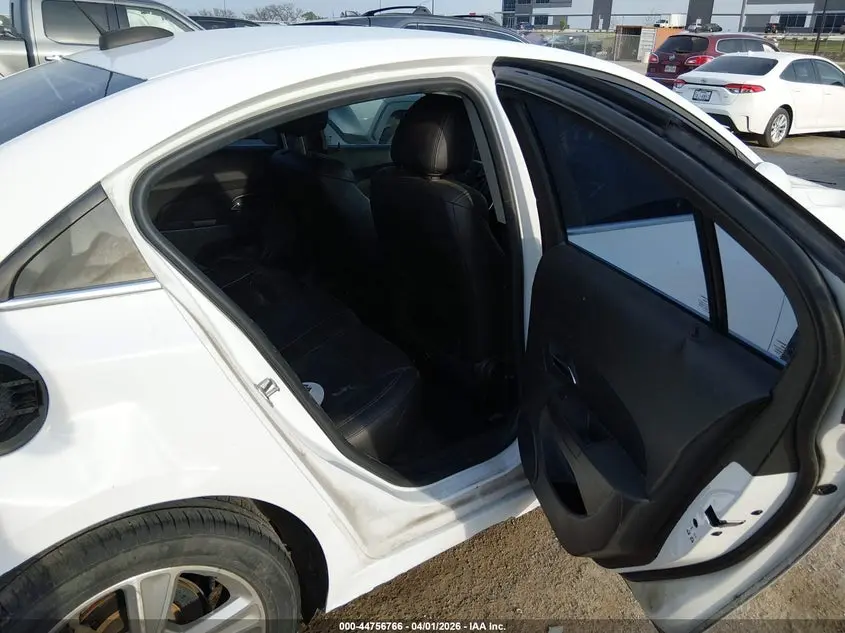 2015 CHEVROLET CRUZE 2LT AUTO
