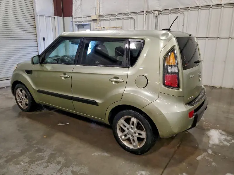 2011 KIA SOUL +  