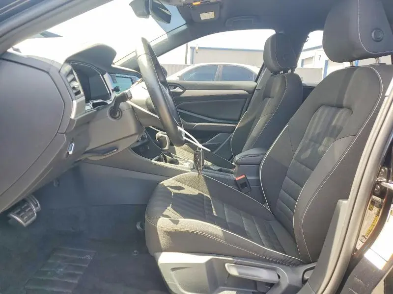 2023 VOLKSWAGEN JETTA SPORT  