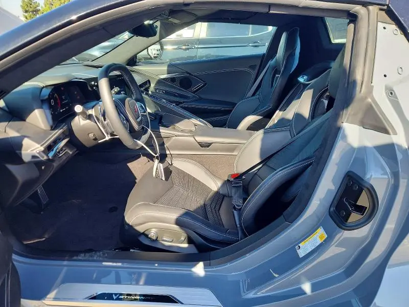 2025 CHEVROLET CORVETTE STINGRAY 3LT  