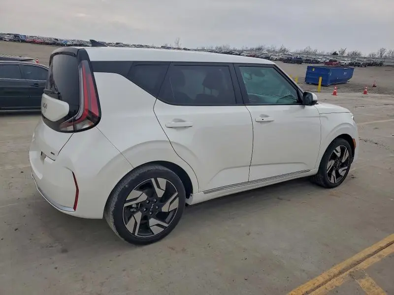 2023 KIA SOUL GT LINE  