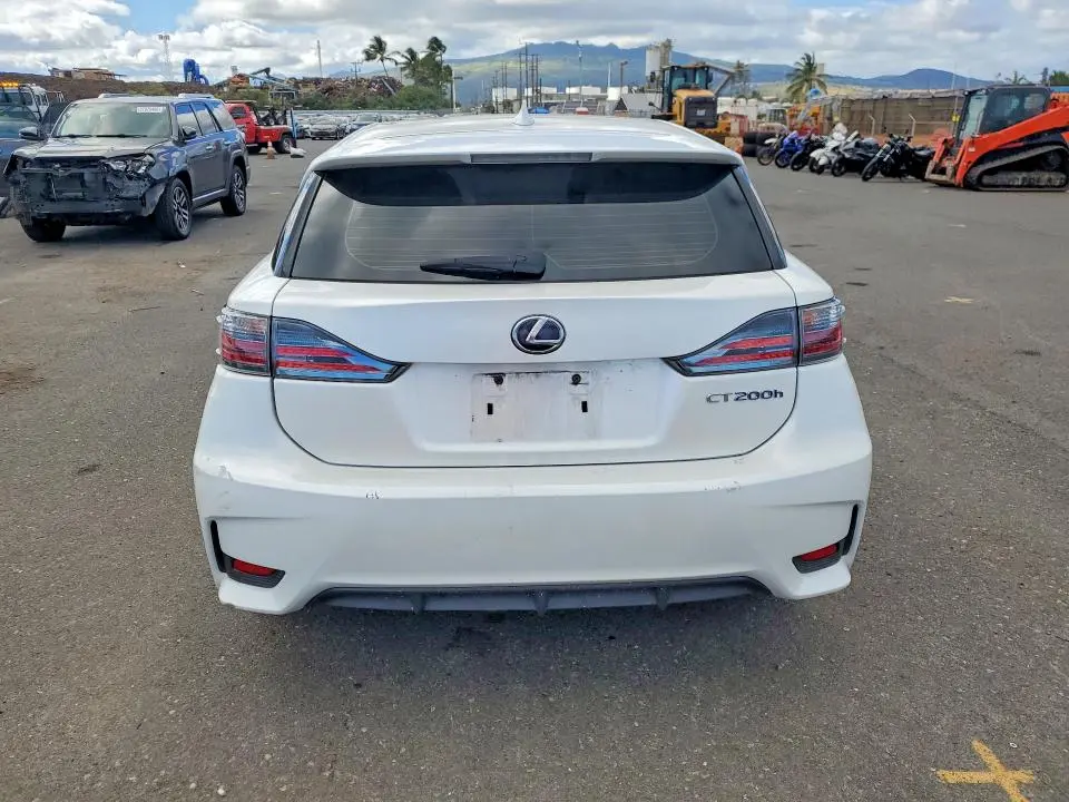 2016 LEXUS CT 200  
