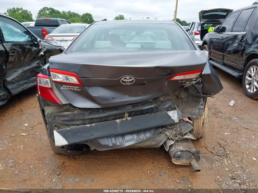 2014 TOYOTA CAMRY LE