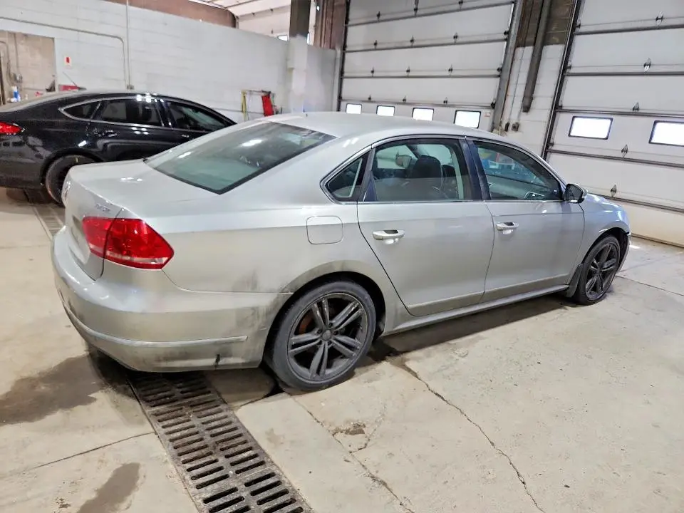 2014 VOLKSWAGEN PASSAT SEL  