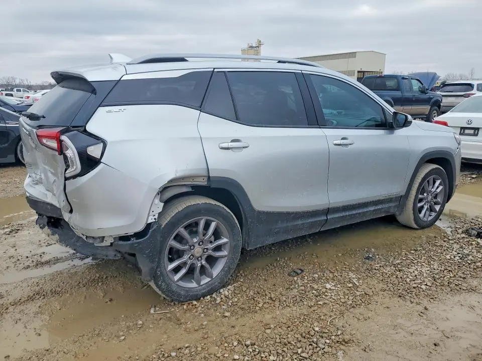 2022 GMC TERRAIN SLT  