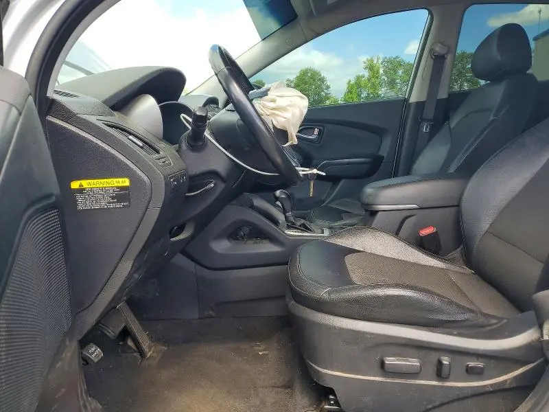 2025 HYUNDAI TUCSON BASE  