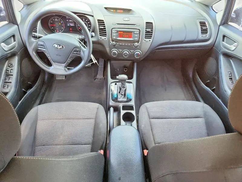 2018 KIA FORTE LX  