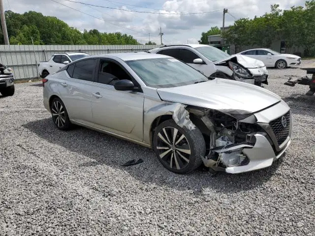 2021 NISSAN ALTIMA SR  