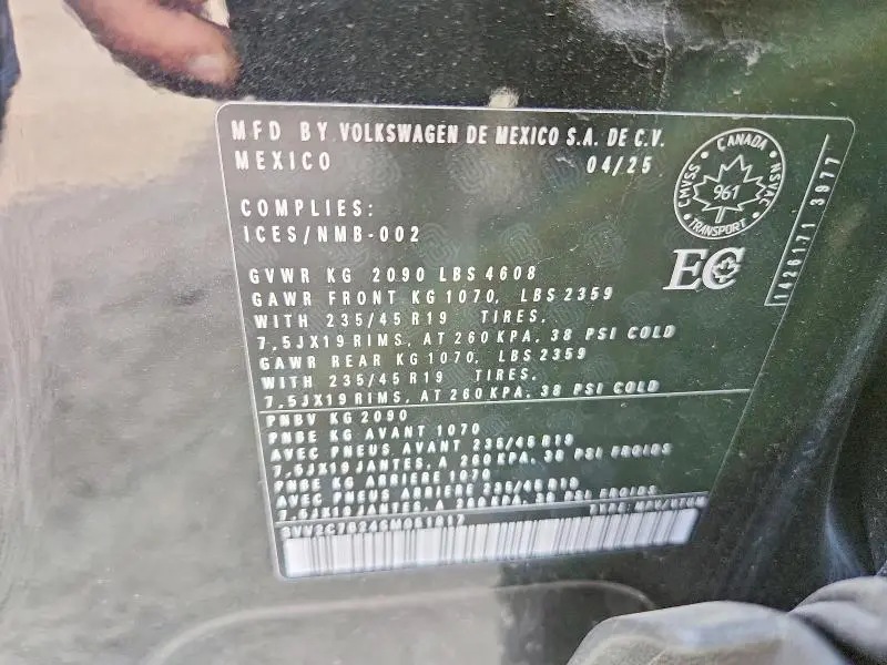 2025 VOLKSWAGEN TAOS SE BLACK  