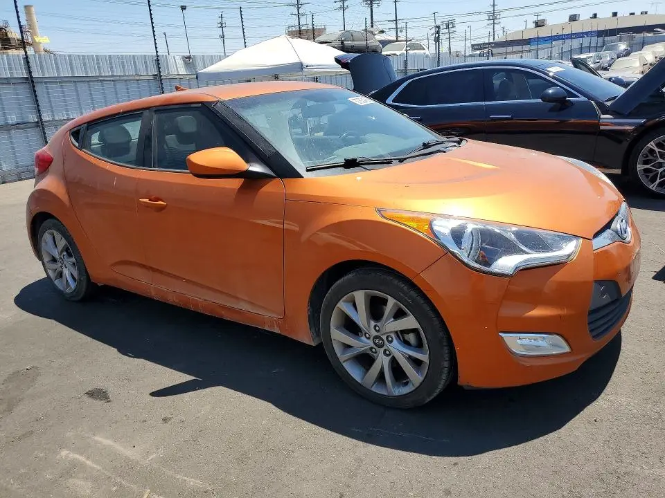 2017 HYUNDAI VELOSTER BASE  