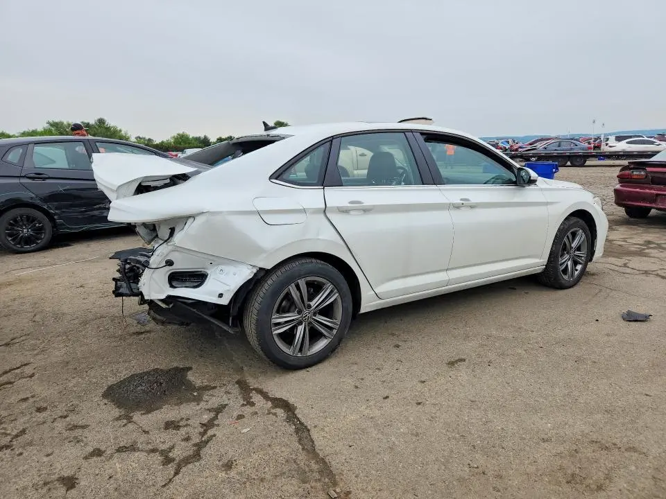 2022 VOLKSWAGEN JETTA SE  