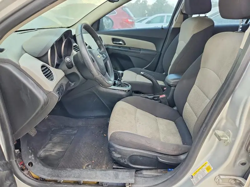 2012 CHEVROLET CRUZE LS  