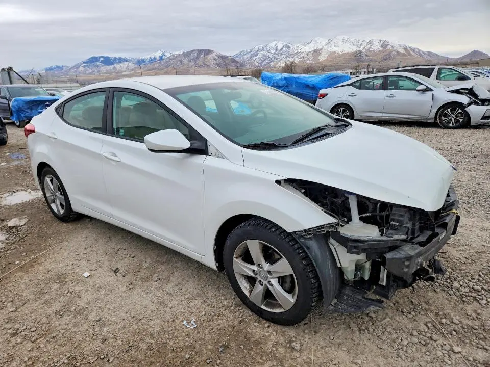 2013 HYUNDAI ELANTRA GLS  