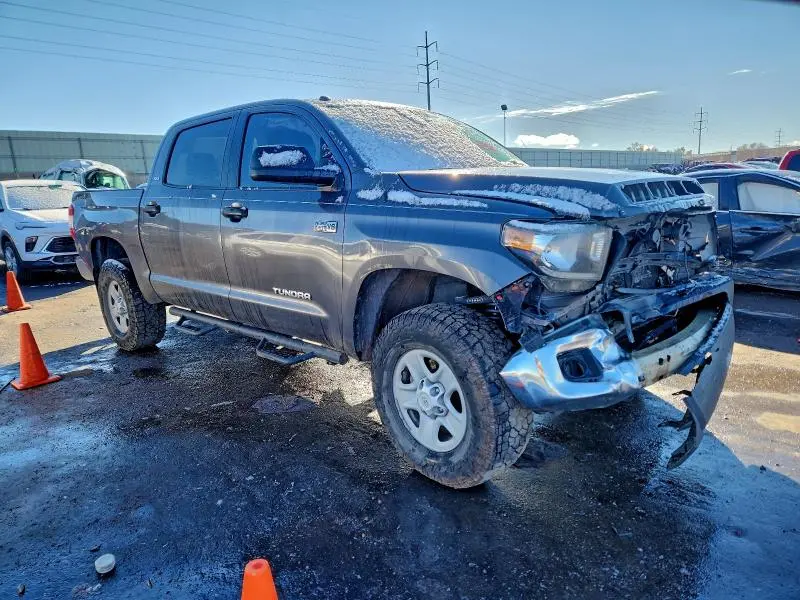 2019 TOYOTA TUNDRA CREWMAX SR5  